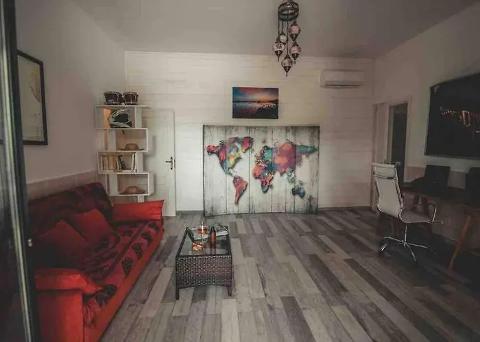 Eleutheria By The 度假居 *