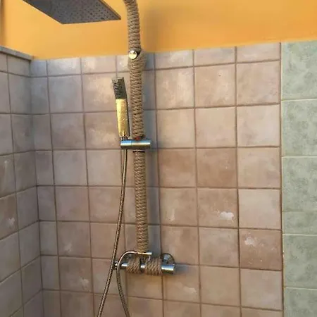 Vakantiehuis Eleutheria By The